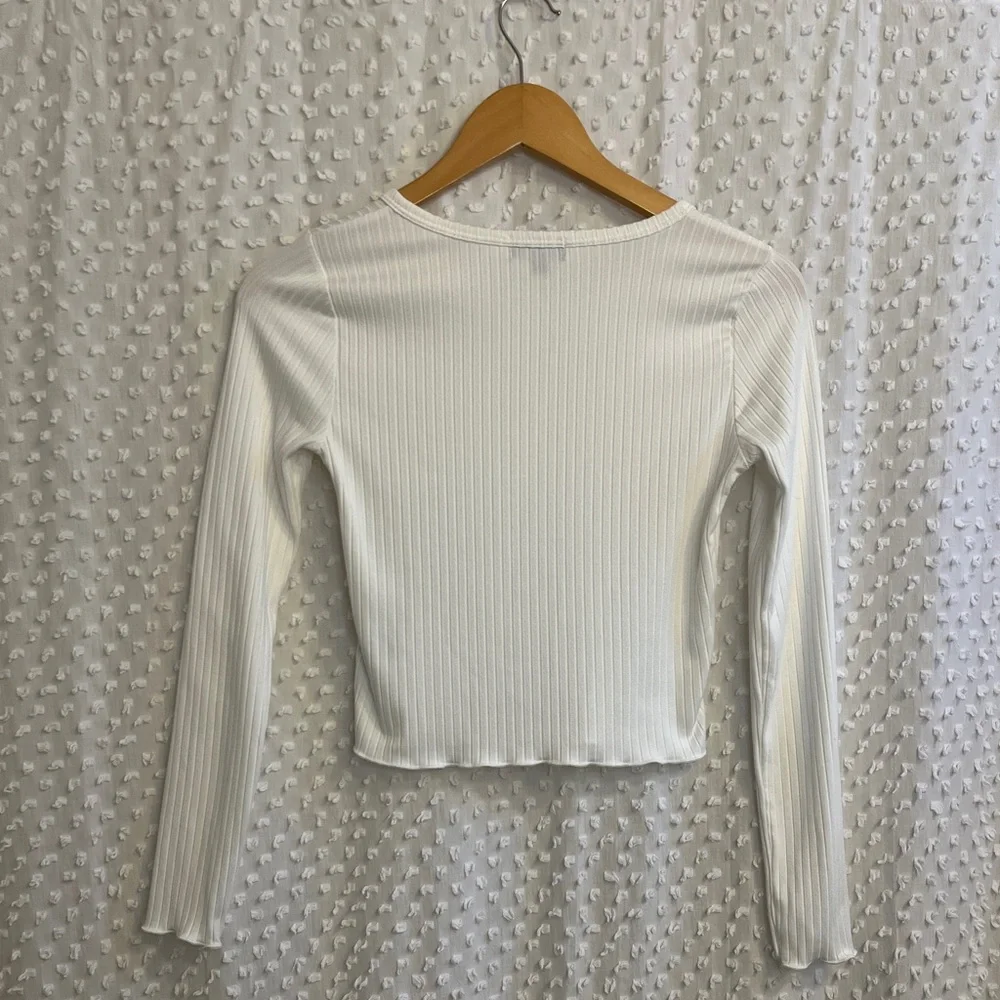 White Ribbed Button-Down Top - Picture 2 of 4